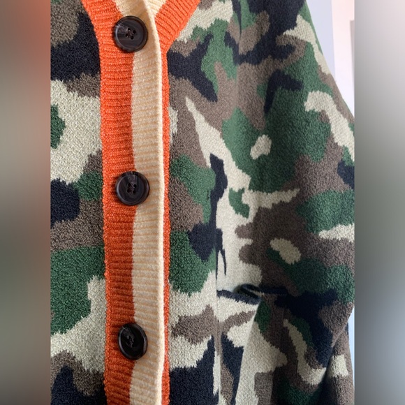 NWT KBB by KAHLANA Women's 'The Slouchy Cardigan Olive Camo Size XL - Picture 7 of 15